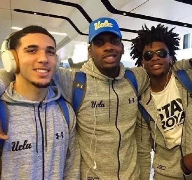 门兴格拉德巴赫vs沃尔夫斯堡：雷纳、尼科-埃尔维迪首发，埃里克森、马耶尔出战（门兴战狼堡：雷纳、尼科-埃尔维迪首发，埃里克森、马耶尔登场）