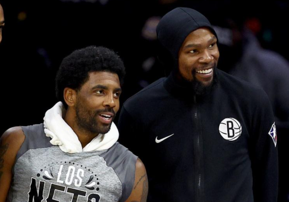 邮报：梅努希望冬窗离开曼联，有12家俱乐部对他感兴趣（英媒：梅努盼冬窗离开曼联，12支球队有意引进）