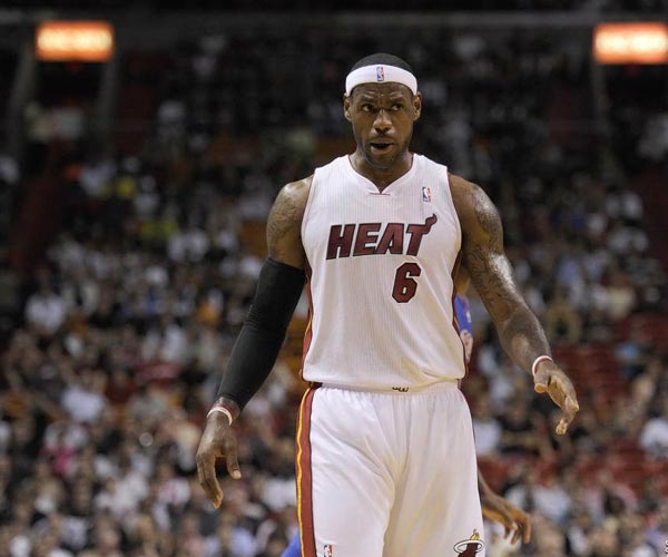 中超转会市场：广州队签下外援,（中超转会动态：广州队敲定外援加盟）